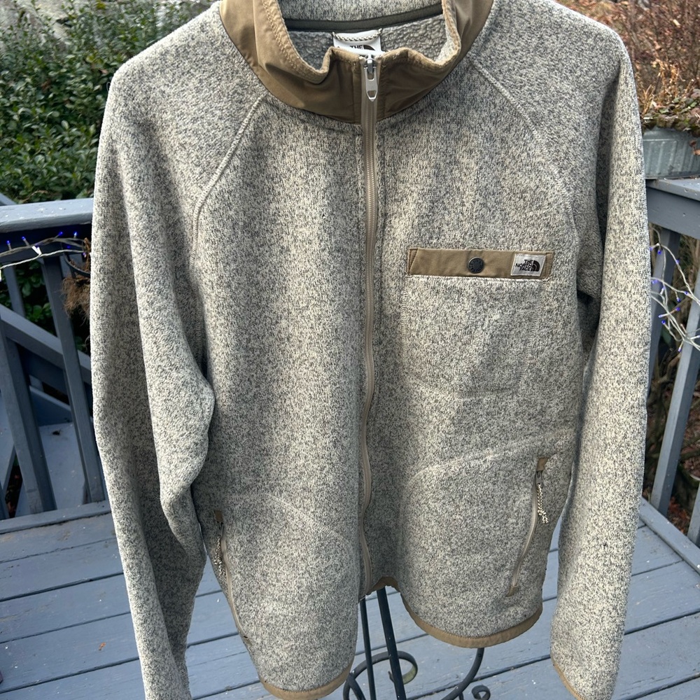 The North Face Men's  Zip-Up Pullover  in Gray and Tan  medium